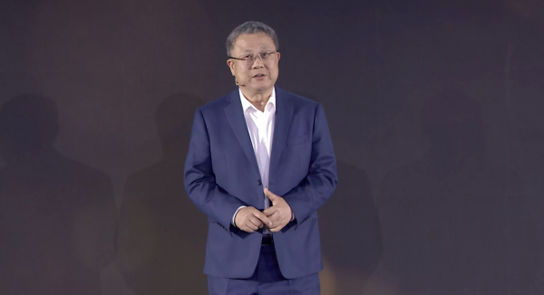 AMD领航AI PC创新浪潮，驱动2025三大演化趋势