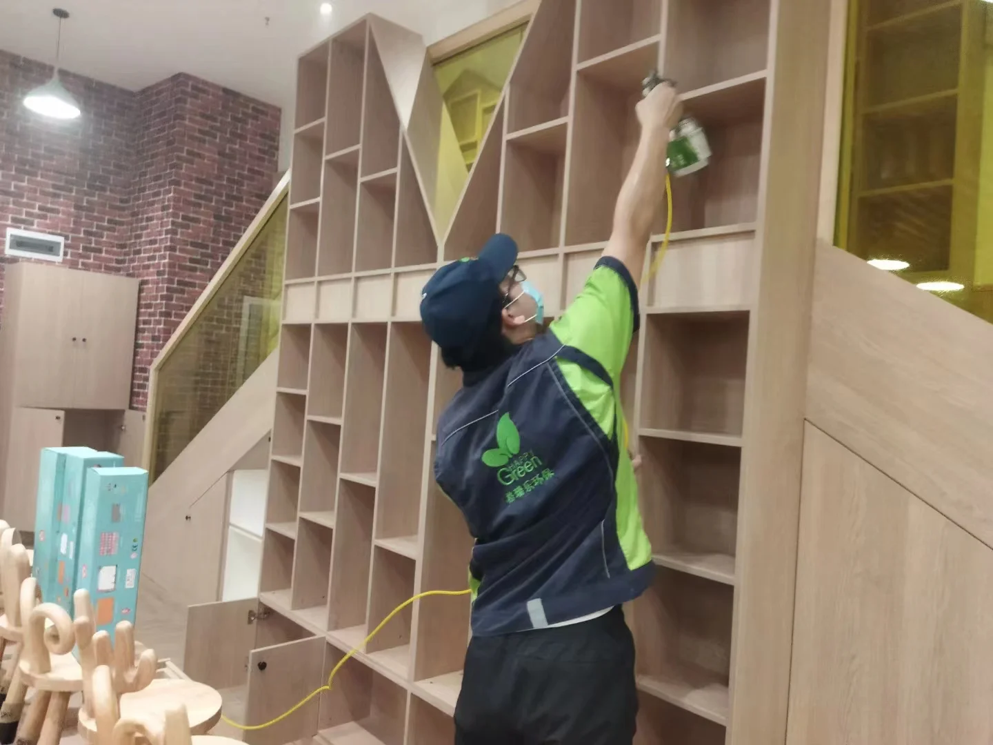 pc/fcq/2025/04/17/64c1e2ec-bced-46d9-ad42-365cbded8826.jpg 武汉亲速看!室内消毒实用指南在此