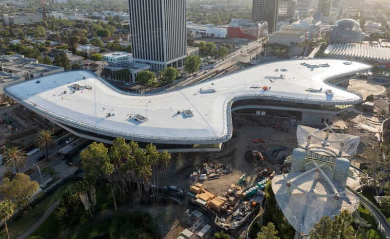 洛杉矶郡立博物馆新馆：去中心化的博物馆转型试验